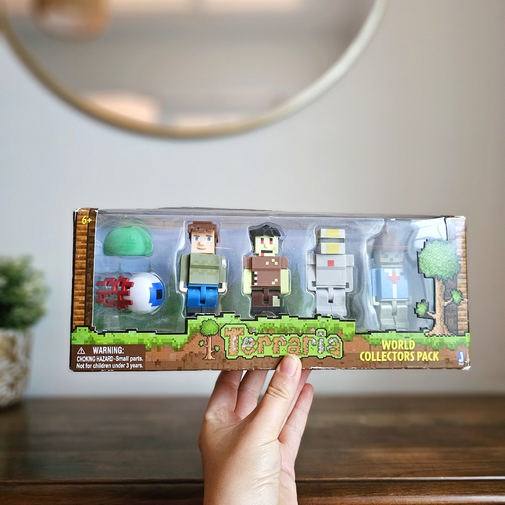 Terraria World Collectors Pack Figures – NWT 2014 Jazwares Set